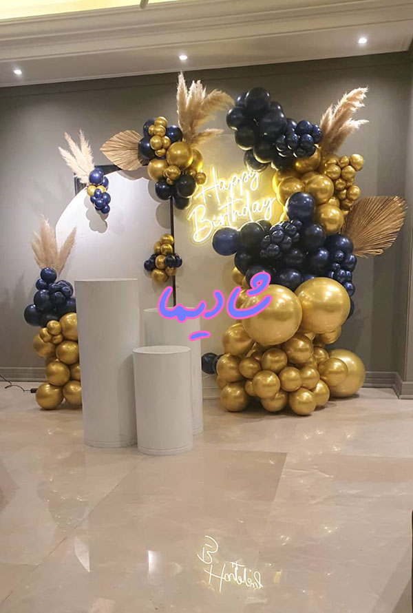 بادکنک آرایی طلایی مشکی